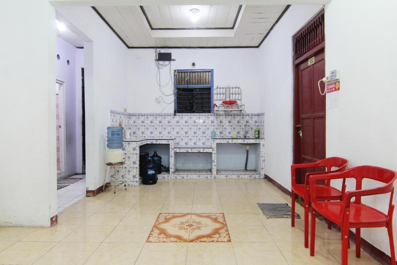 Arjuna Hostel Semarang Ngoại thất bức ảnh