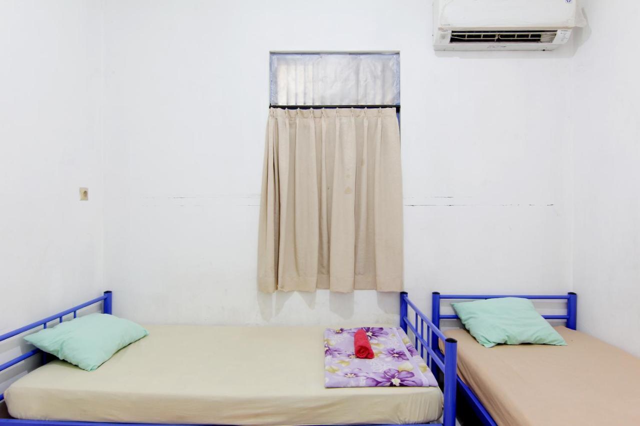 Arjuna Hostel Semarang Ngoại thất bức ảnh